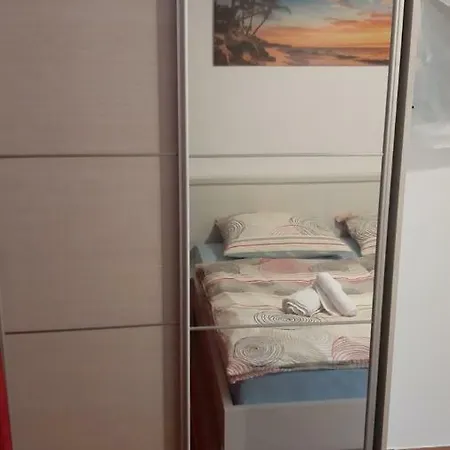 Lupi 2 M&s Vrboska