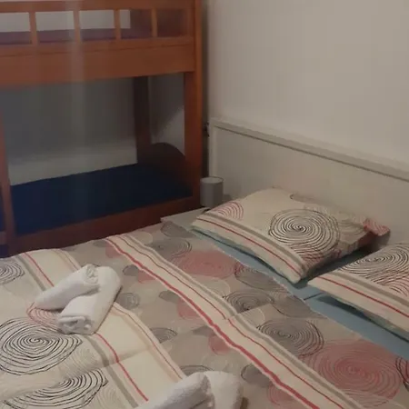 Lupi 2 M&s Apartment *